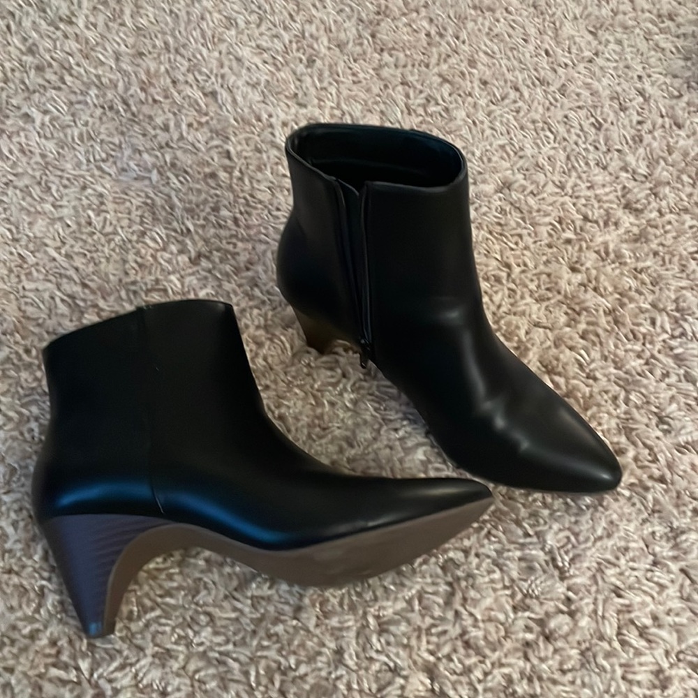 Like new loft boots